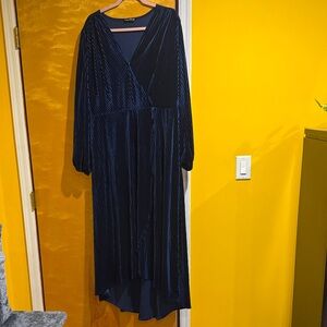 Elegant Blue Velvet Dress